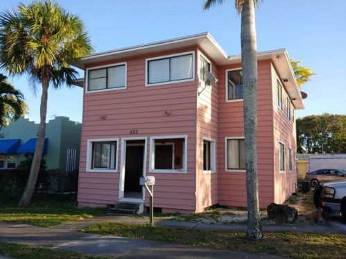 622 El Vedado, West Palm Beach, FL 33405-1958
