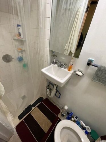 668 236 St, Bronx NY  10466-1718 exterior