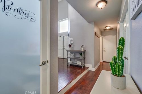 43520 Calle Nacido, Temecula CA  92592-3034 exterior