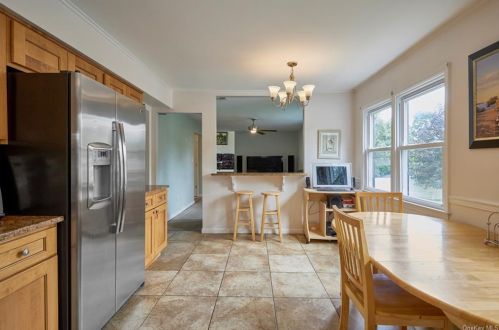 3339 Nutly Cir, Yorktown Hgts NY  10598-1206 exterior