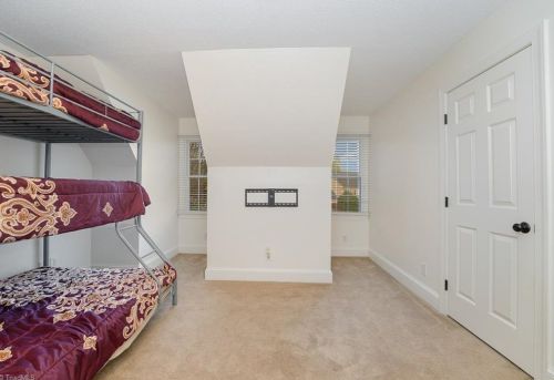 5317 Highstream Ct, Greensboro NC  27407-5825 exterior