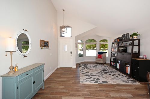 6409 Wahalla Ln, Glendale AZ 85308-5579 exterior