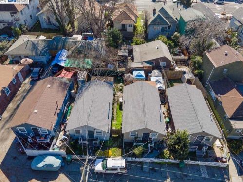 1034 47 St, Oakland CA 94608-3458 exterior