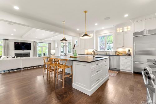 2270 Cook St, Denver CO  80210-4916 exterior