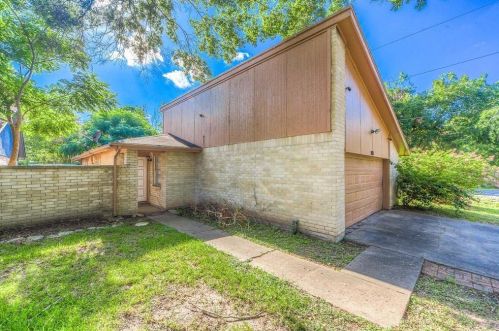 1900 Tremont Ct, Richmond TX  77471-5118 exterior