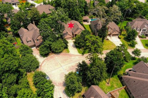 1805 Lily Meadows Dr, Conroe, TX 77304-2949