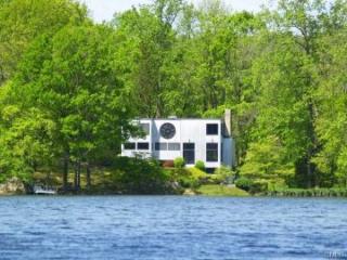 1 Craigmoor Rd, Ridgefield, CT 06877-1710