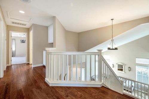 750 Joshua Dr, Hollister CA  95023-5671 exterior