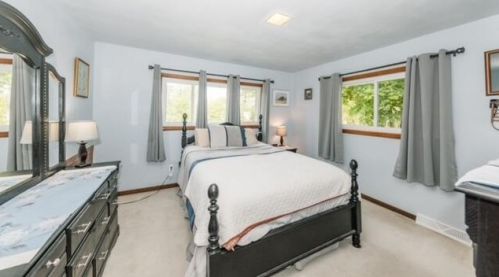 12449 Pilot Dr, Thiensville WI  exterior