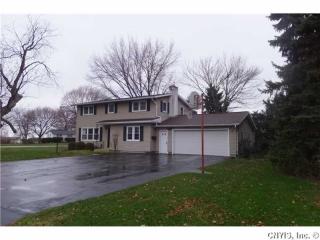 107 Juniper Ln, Syracuse, NY 13219-2163