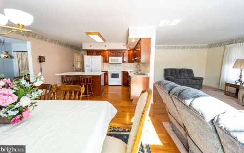 20 Gideon Ln, Falling Waters WV exterior