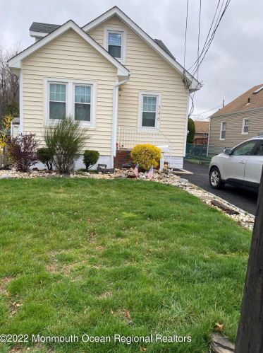 346 Green St, Woodbridge, NJ 07095-2018