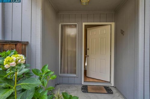 120 Cleaveland Rd, Concord, CA 94523-3877