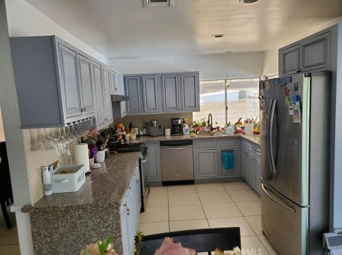 1321 Lingard St, Lancaster CA  93535-3414 exterior