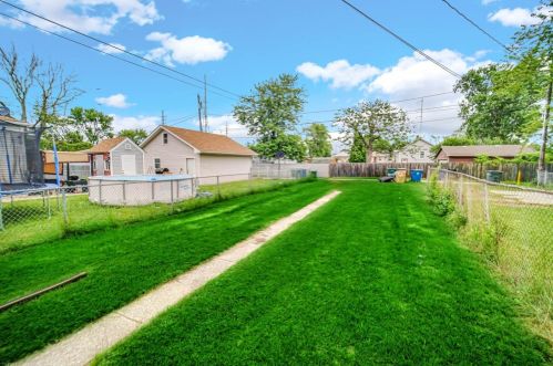 4519 Pne Ave, Hammond IN  exterior