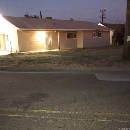 1298 23rd St, San Bernardino, CA 92405-3020