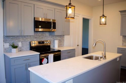 7 Center St, Patterson NY  12563-3116 exterior