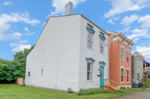 906 Greenup St, Covington KY  41011-3212 exterior