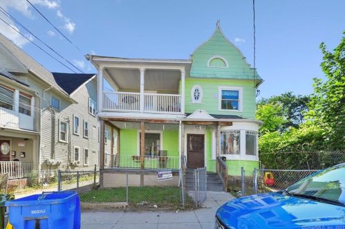 159 Chestnut Ave, Waterbury, CT 06710-1807