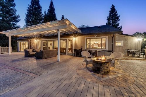 2150 Green Acres Ln, Morgan Hill, CA 95037-9678