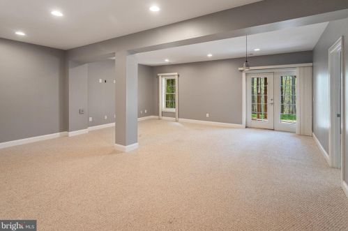 13101 Taverner Loop, Woodbridge VA  22192-5333 exterior