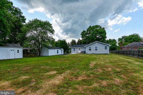 1954 Old Kirkwood Rd, Bear DE  19701-2235 exterior