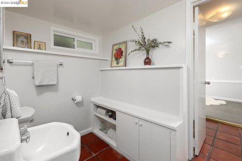 639 Cragmont Ave, Berkeley CA  94708-1329 exterior