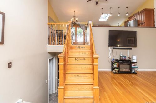 3 Capital Dr, Washingtonville NY  10992-1384 exterior