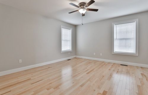 18 Pillsbury Rd, Londonderry NH  03053-2925 exterior