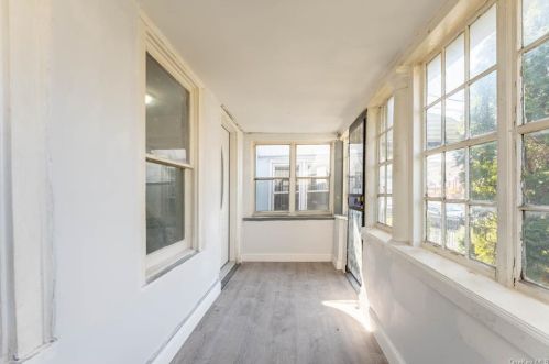 217 Franklin Ave, Mount Vernon NY  10550-3610 exterior