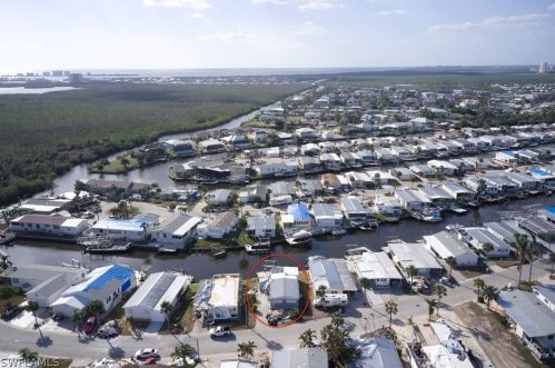 17860 Stevens Blvd, Fort Myers Beach FL  33931-7161 exterior