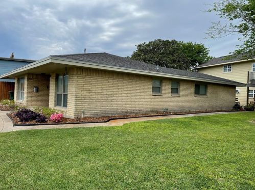 102 Mechanic St, Galveston TX  77550-5708 exterior