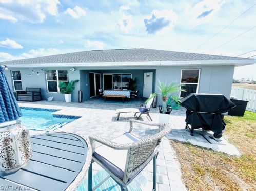709 27th St, Cape Coral, FL 33914-3206