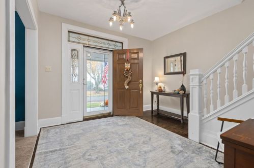 323 Spring St, Zelienople, PA 16063-1354