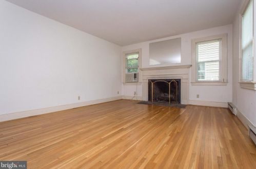 1208 Kenmore Ave, Fredericksburg, VA 22401-4749