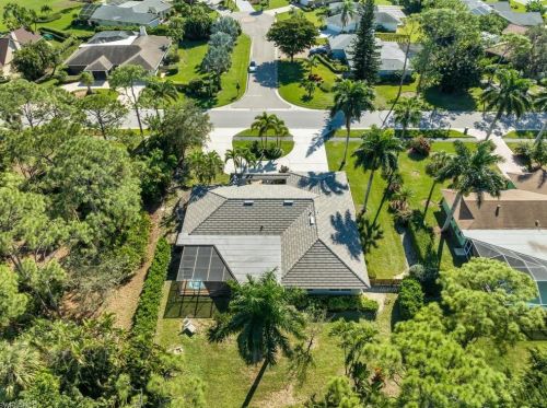 1905 Imperial Golf Course Blvd, Naples FL  34110-1007 exterior