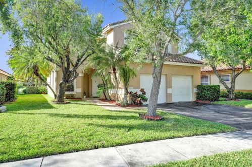 18520 18th St, Hollywood, FL 33029-3806