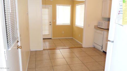 10406 Concho Cir, Sun City AZ  85373-1319 exterior