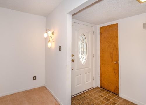 4 Casa Linda Dr, Woodland CA  95695-4612 exterior