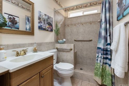 6 Mckinley Ln, Chico CA  95973-7848 exterior