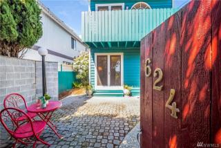 624 73rd St, Seattle, WA 98117-4951
