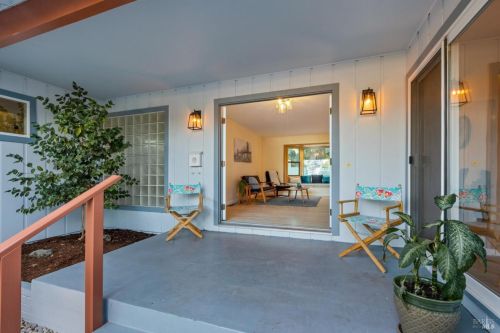 2612 Tamarisk Ct, Santa Rosa CA  95405-8413 exterior