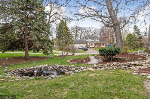4260 Trenton Ln, Minneapolis, MN 55441-1521