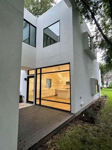 2601 Canterbury St, Austin, TX 78702-5620