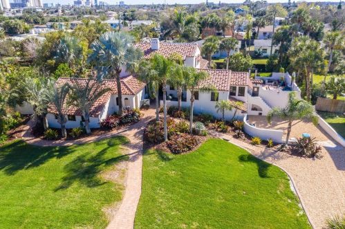 420 Ocean Dunes Rd, Daytona Beach FL  32118-4914 exterior