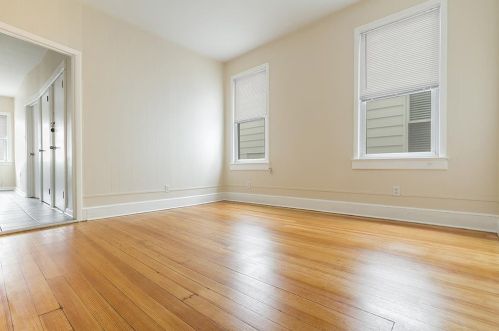 328 Avenue A, Bayonne NJ  07002-1320 exterior