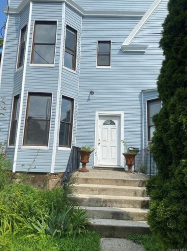 13 Union St, New Rochelle NY  10805-3716 exterior