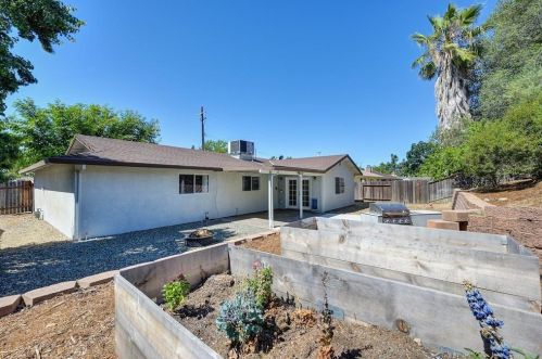 6351 Eldon Ave, Loomis CA  95650-8803 exterior