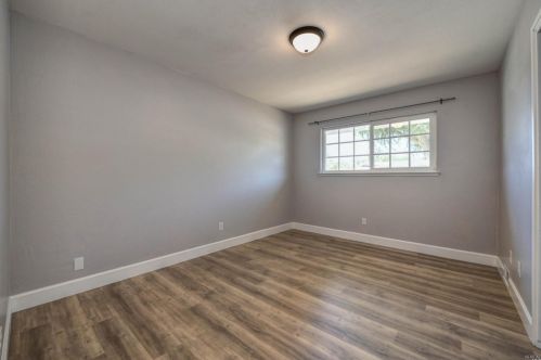 855 B St, Liberty Farms CA  95620-3311 exterior