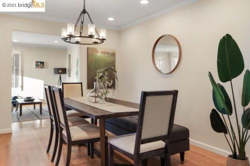 5525 Balboa Dr, Oakland CA 94611-2313 exterior